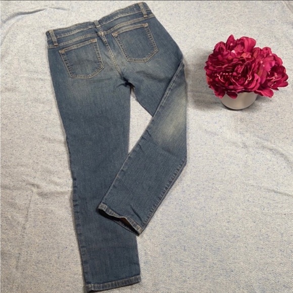 👖 Joe’s “Wild” Cropped Distressed Ankle Jeans 👖 - Picture 5 of 13